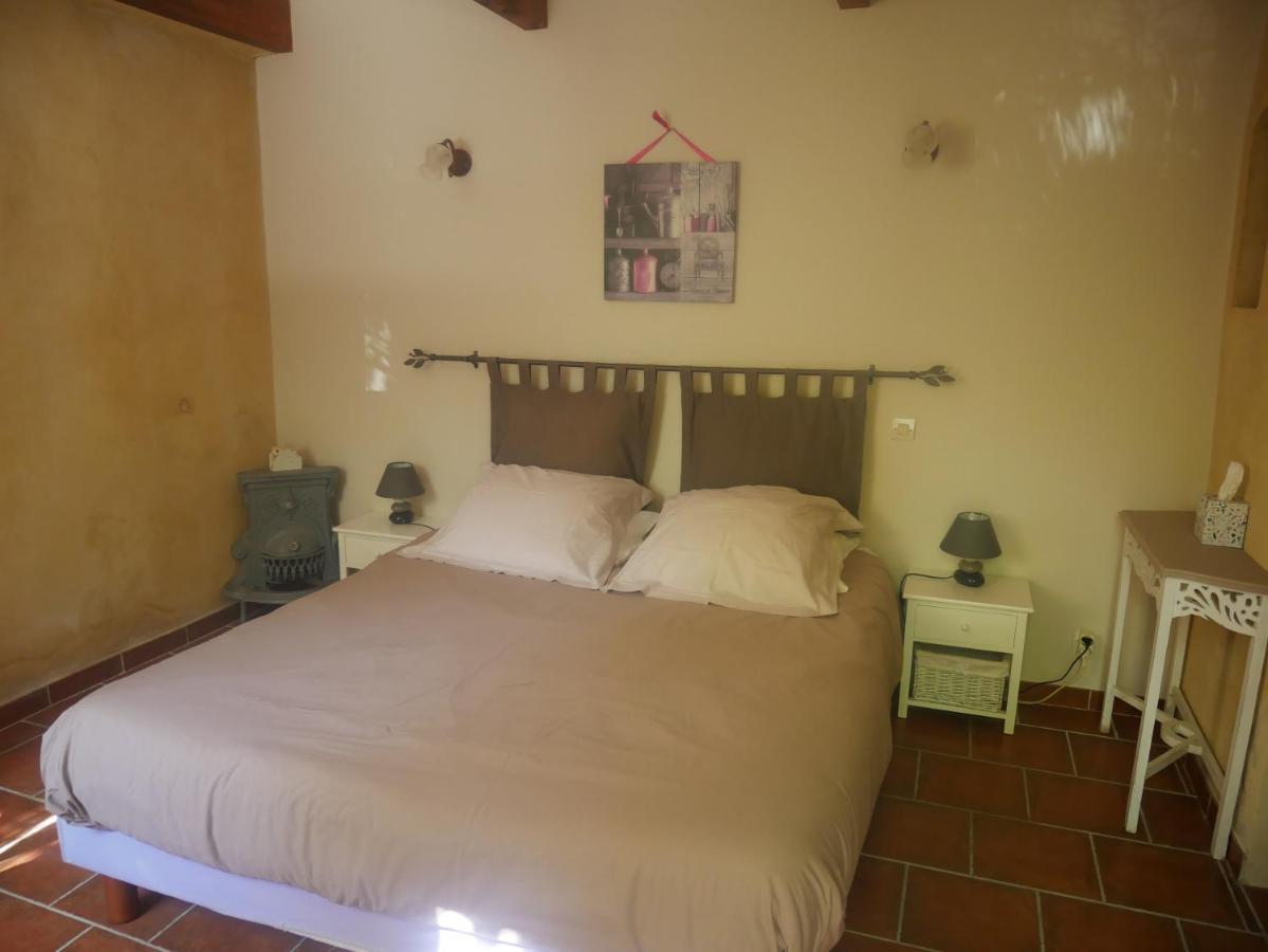 La Feniere Bed & Breakfast Venejan Exterior photo
